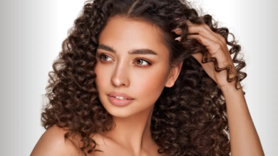 كيفية اختيار و إستخدام بلسم للشعر الجاف و الكيرلي